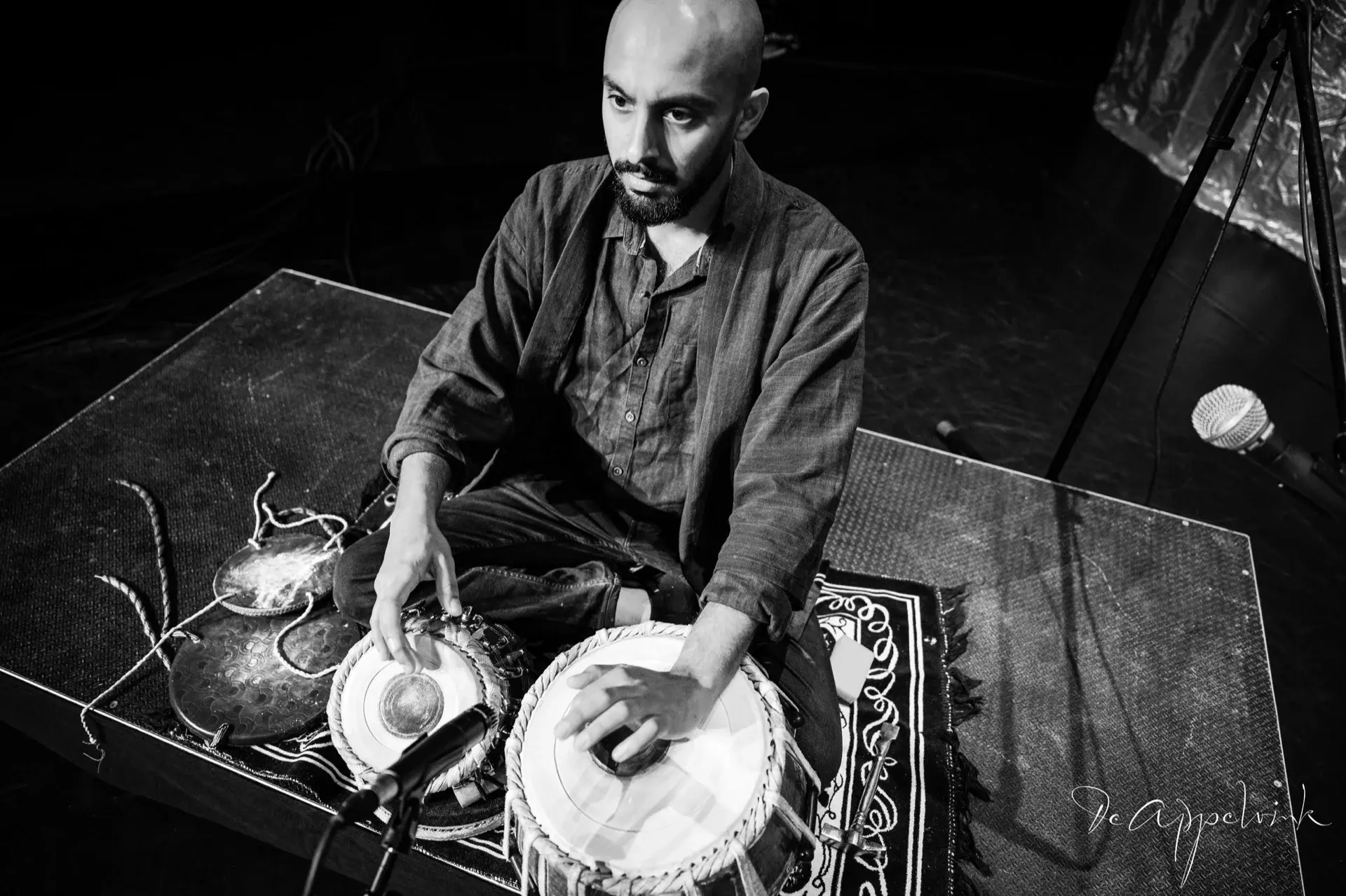 Dunya EP full band performance