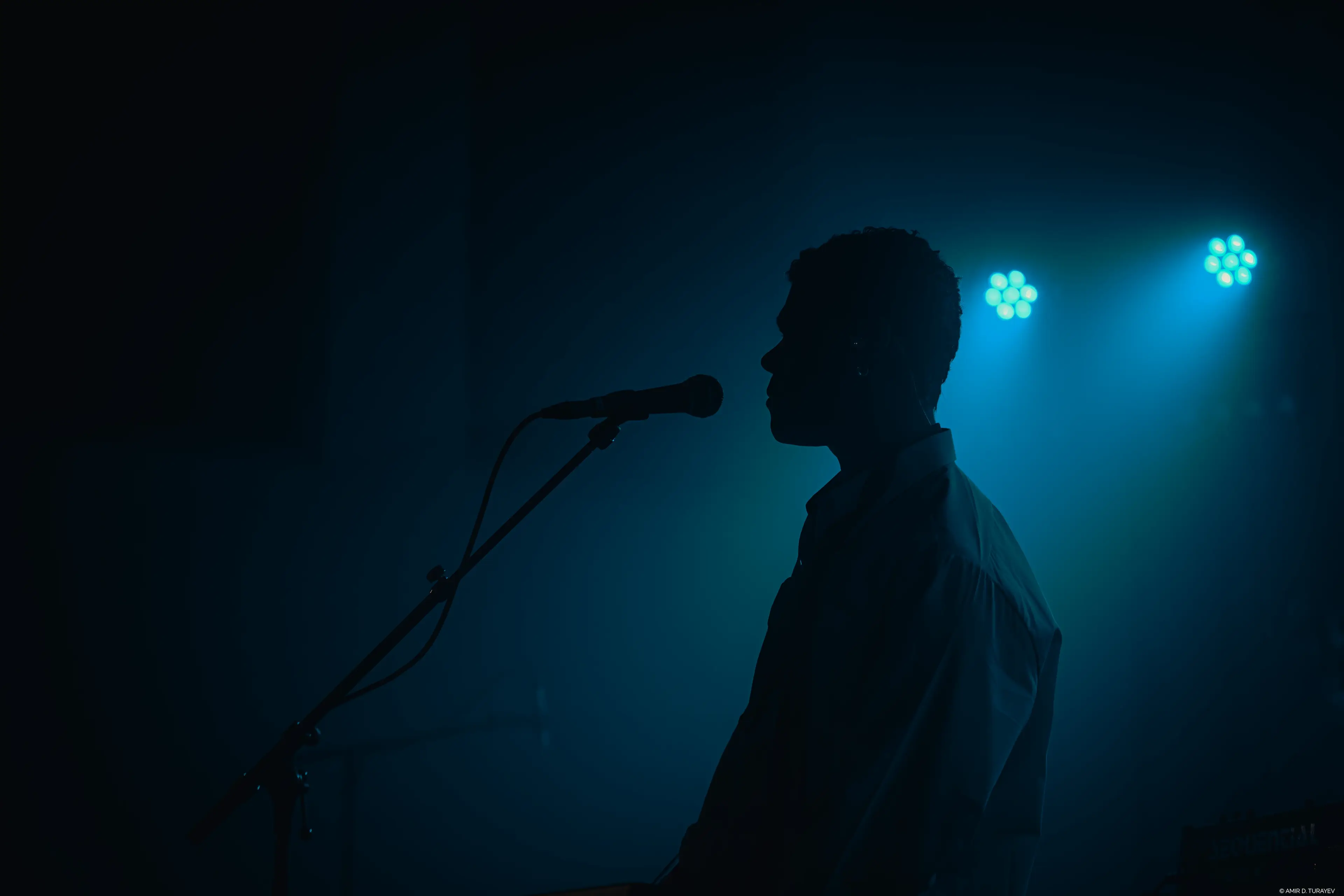 TROY x Koné duo performance